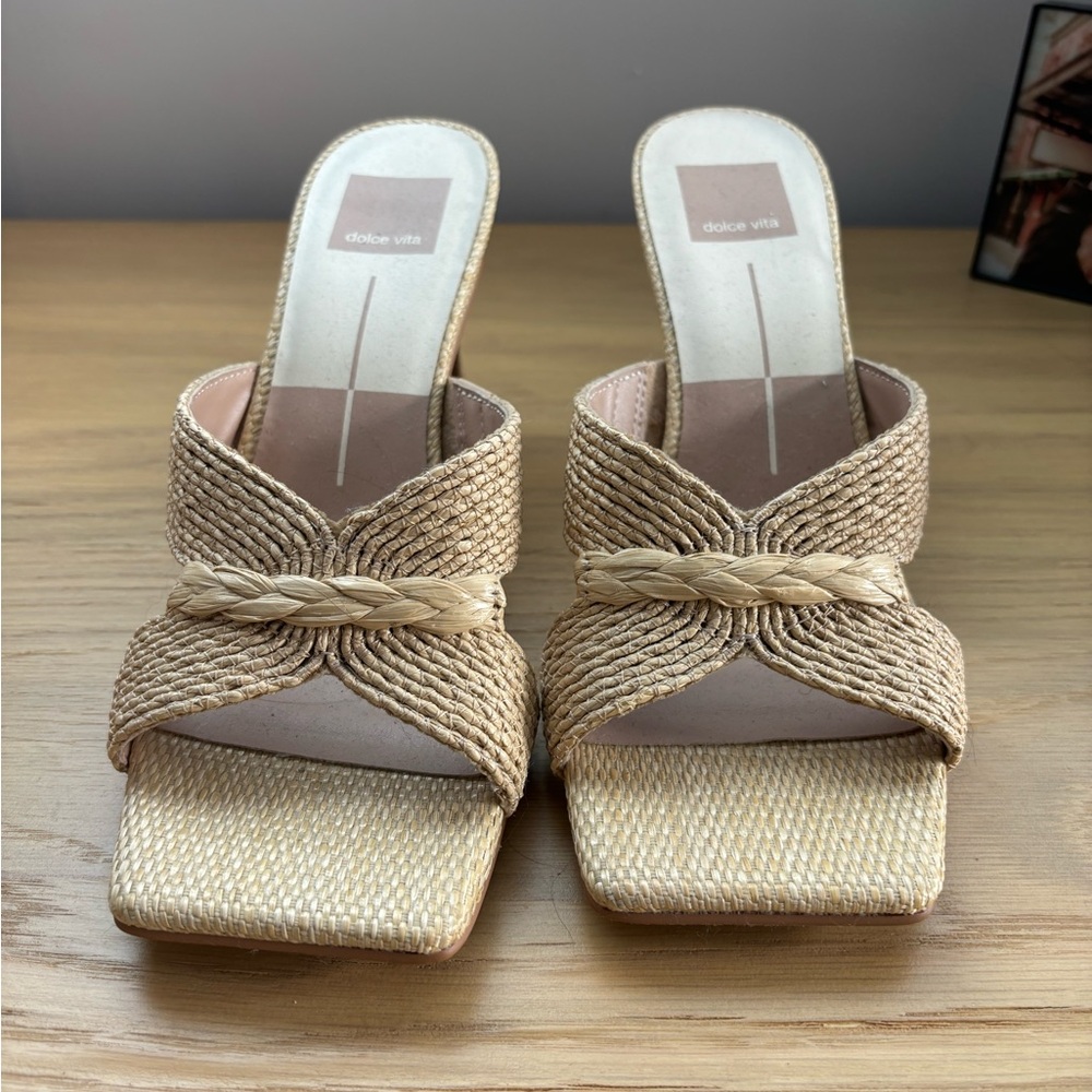 Like New Dolce Vita raffia heels
